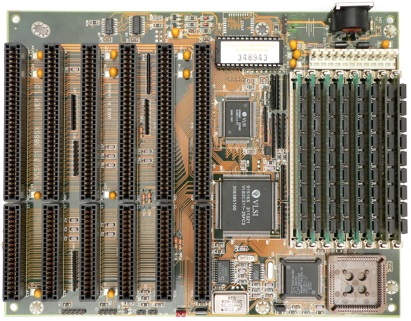 [Obrázek: vlsi_311_386sx_ver_1.0_386_isa_motherboard2.jpg]