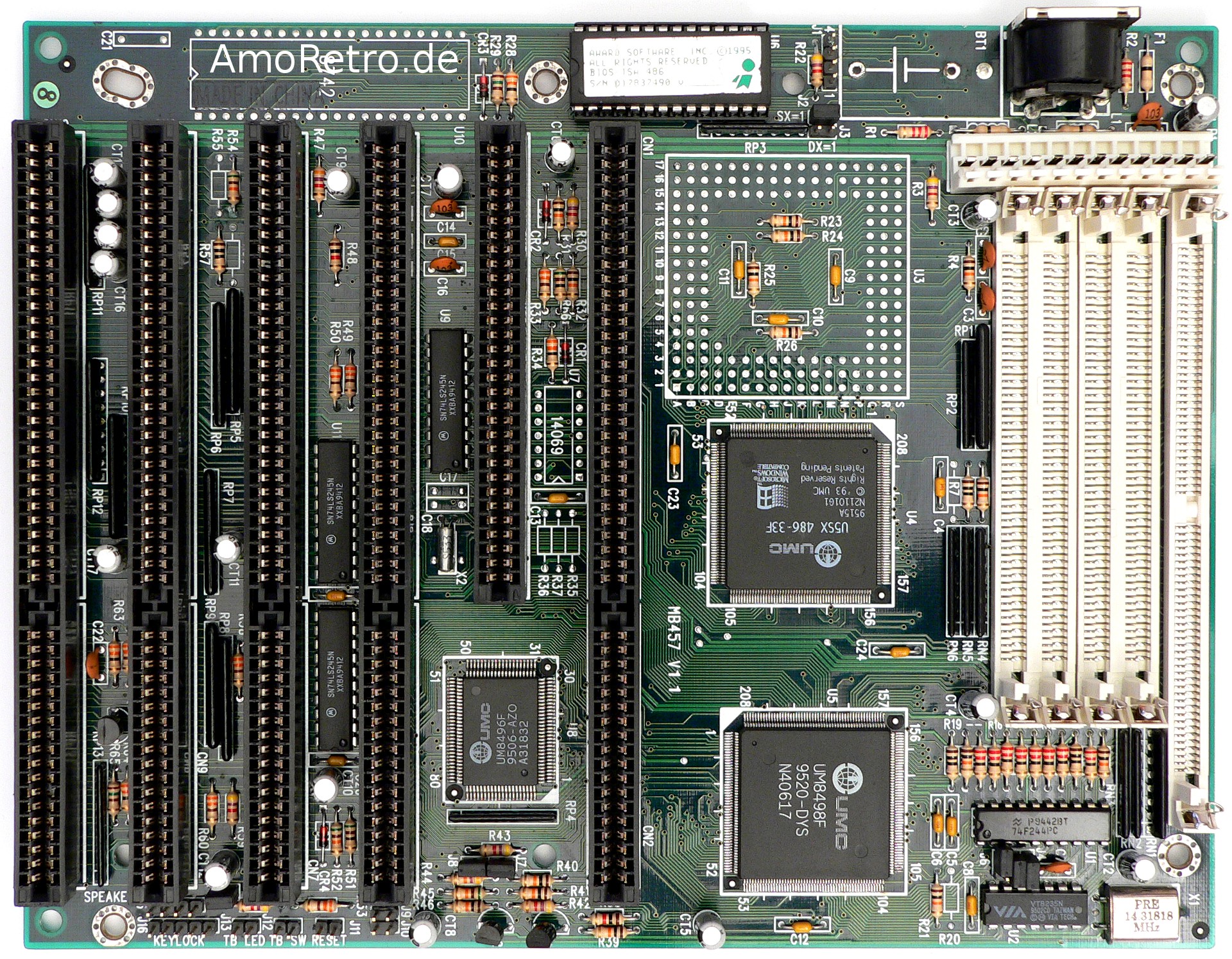 http://www.amoretro.de/wp-content/uploads/mb457_v1.1_umc_um8498f_u5sx_486-33f_motherboard.jpg